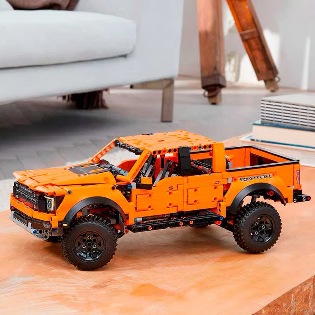 Ford Raptor F-150 (1379 peças)