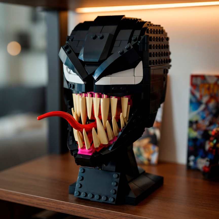 Venom (565 peças)