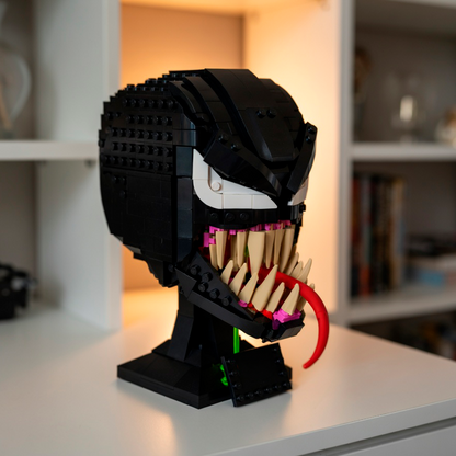 Venom (565 peças)