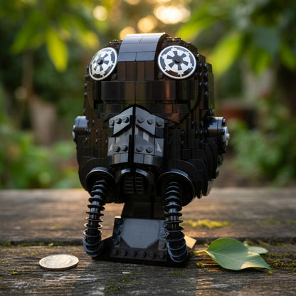 Star Wars - Capacete de Piloto de Caça TIE (724 peças)