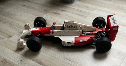Fórmula 1 - McLaren Ayrton Senna (818 peças)
